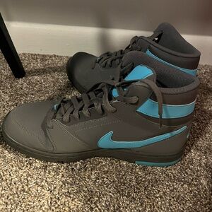 Men’s Nikes